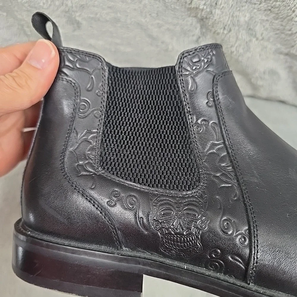 Robert Graham Breton Chelsea Boots Mens Size 9 Black‎ Embossed Skull Roses